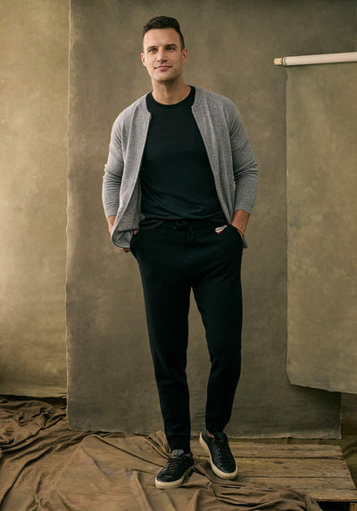 Serendro Cashmere Full-Zip Cardigan in Elephant and Pant in Black